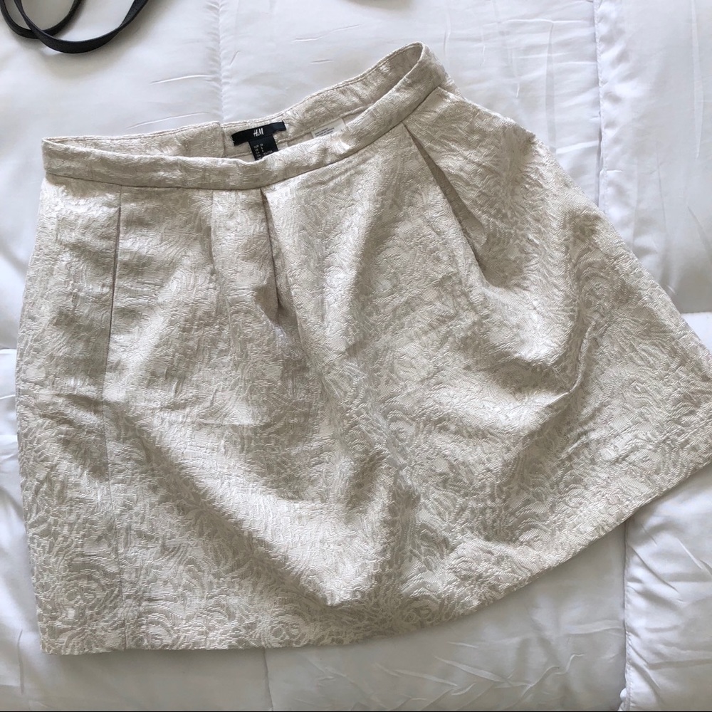 Skater skirt.